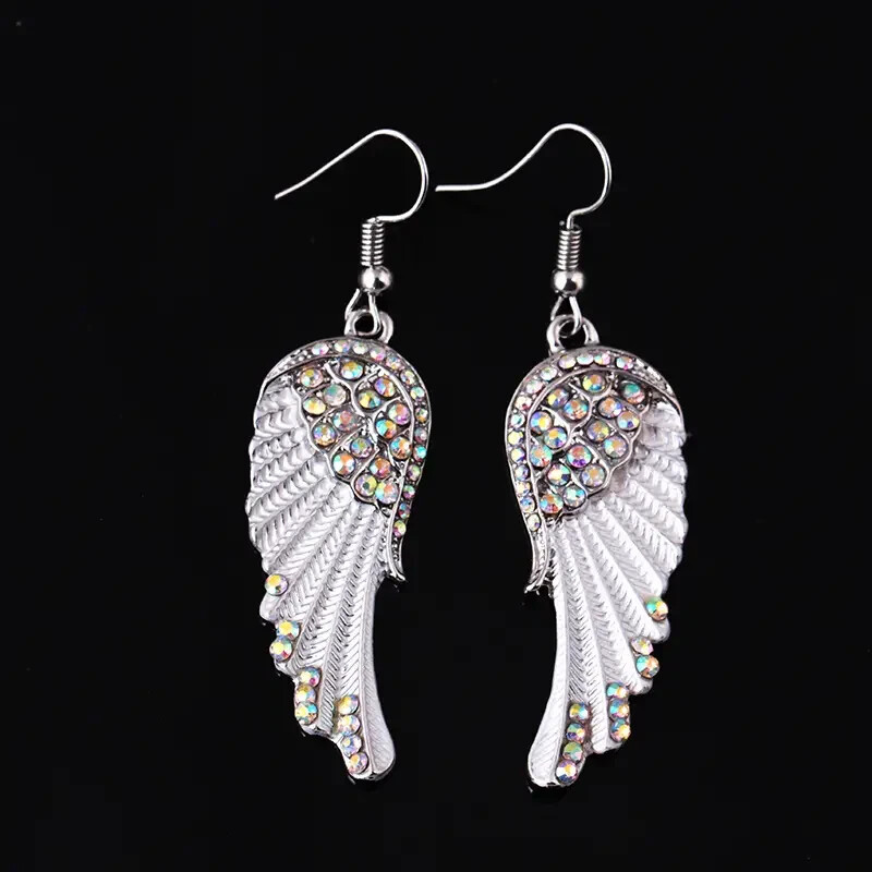 Women’s Angel Wings Inlaid Rhinestone w Hook Closure Dangled Earrings NwT