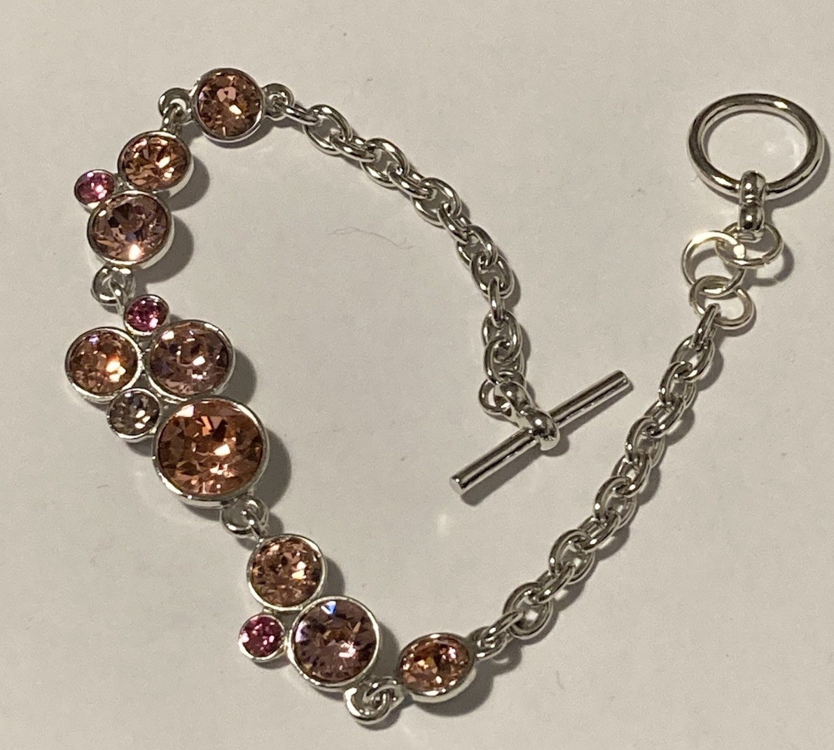 Silver Tone T Bar Bracelet Pink Sparkly (Swarovski Crystal?) Stones 7.5″ (9.69g