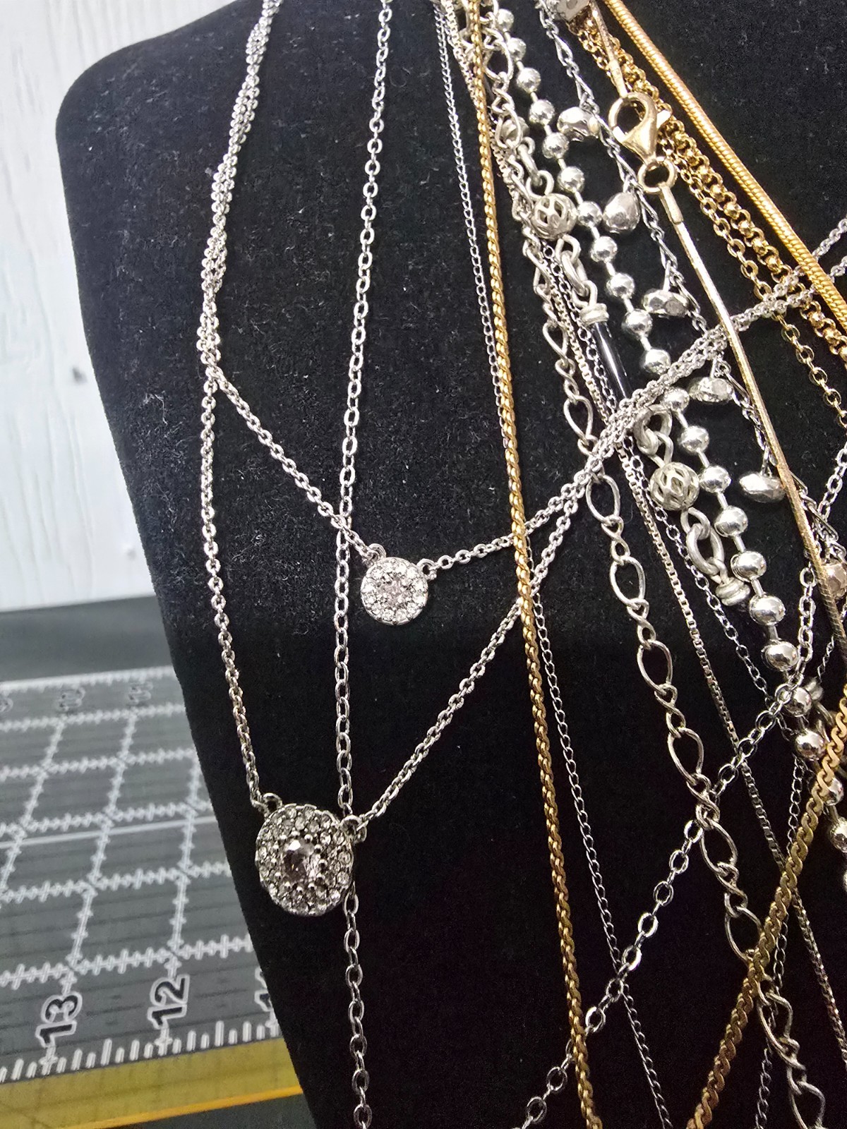 Lot of (14) Necklaces Mixed Metals/Materials (925,avon,monet)