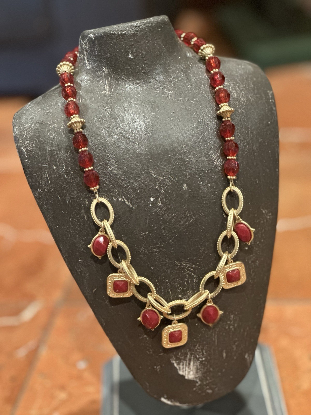 GEORGE BOHEMIAN MATTE GOLD CHAIN RED CABOCHONS RHINESTONES 18-21″ NECKLACE EUC