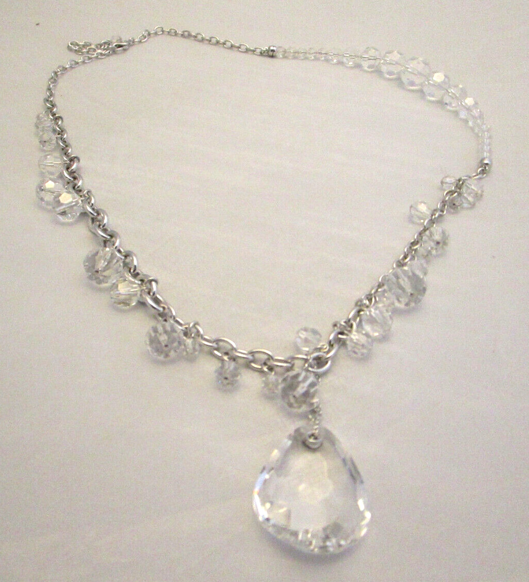 SWAROVSKI BOLD CRYSTAL PENDANT GLAM RETRO STATEMENT NECKLACE & BOX – 29 IN