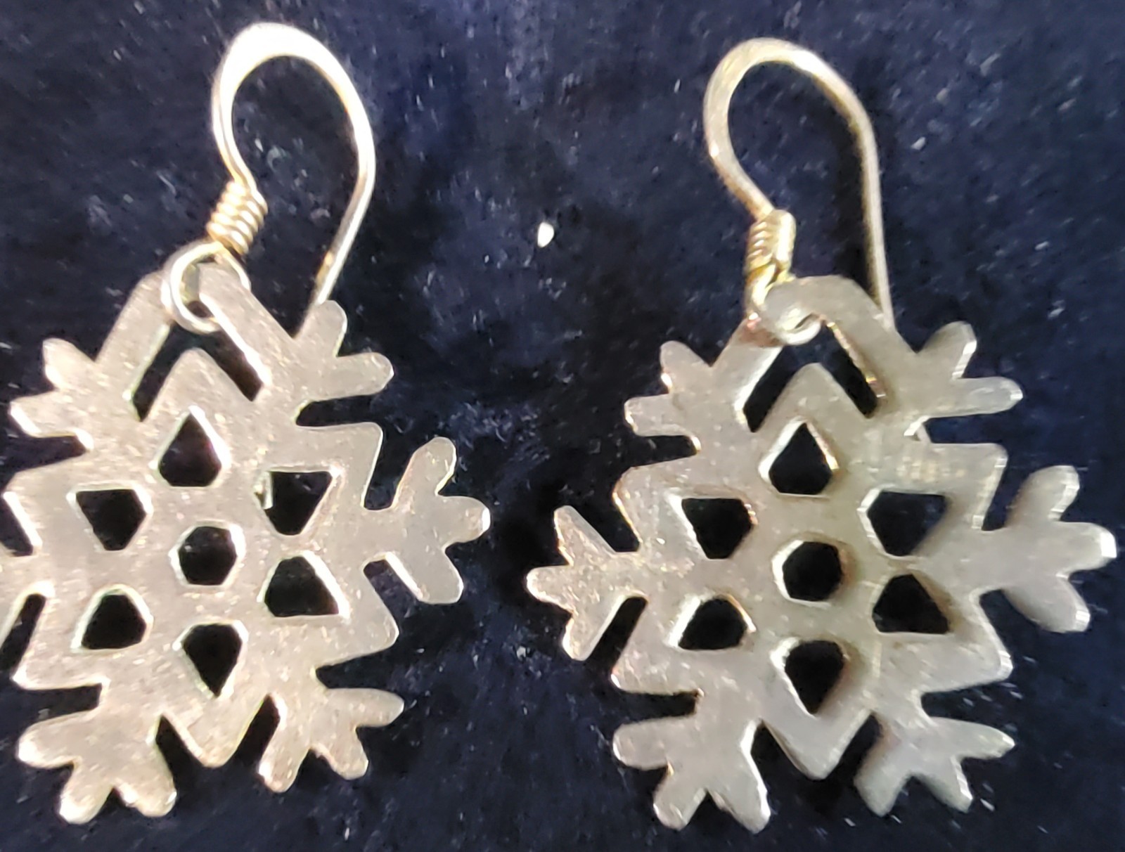 Vtg Sterling Silver Snowflakes, Holidays And Winter 1 1/4′