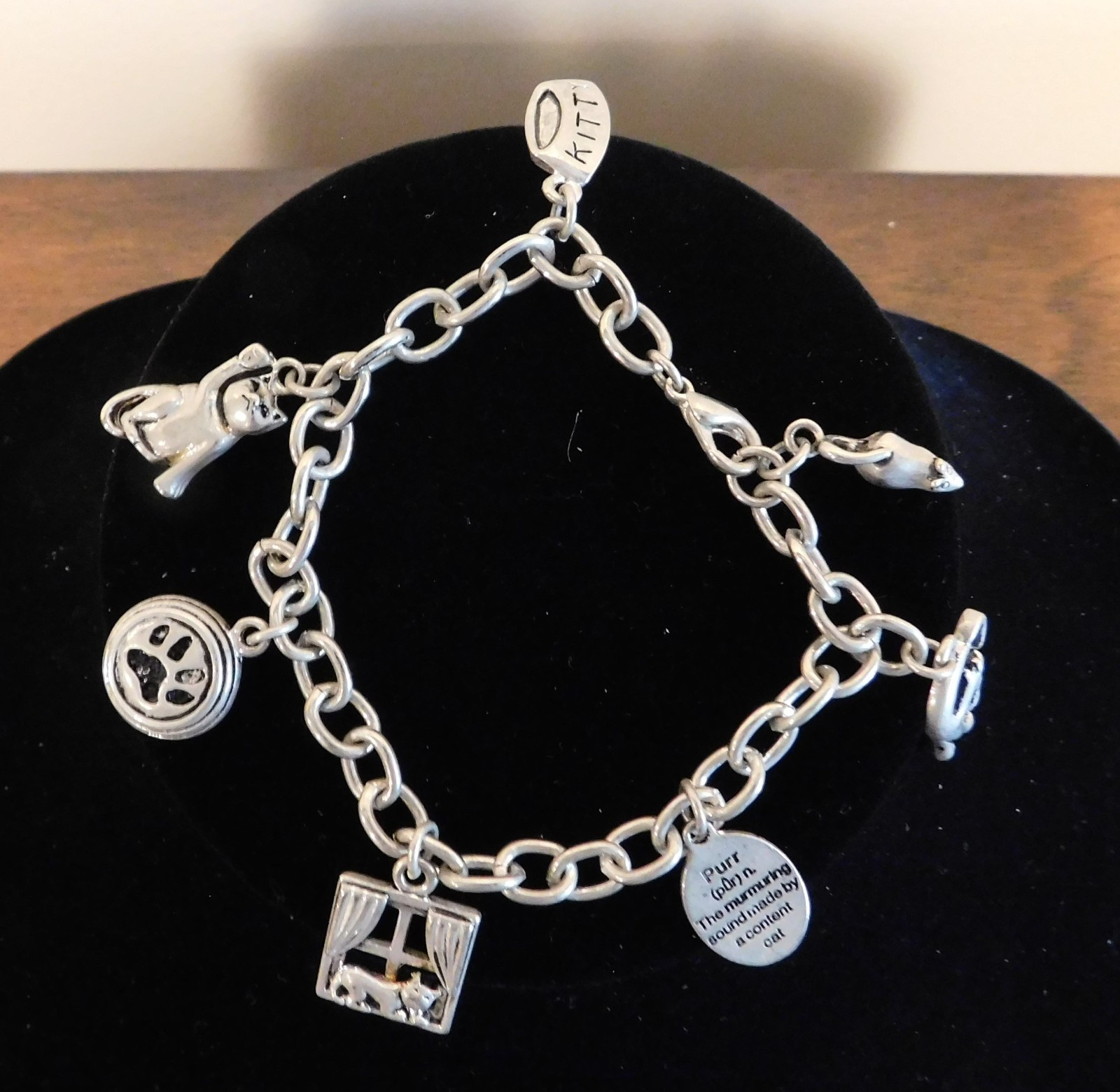 7 inch Cat Charm Bracelet with 7 Charms