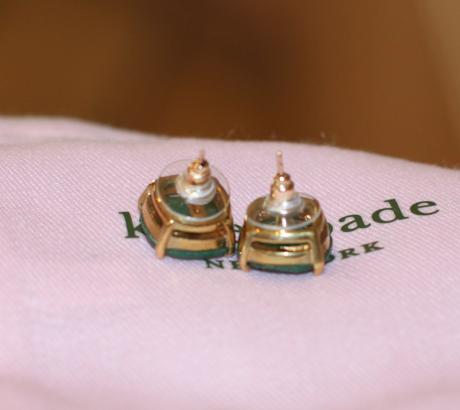kate spade new york GUMDROP GEM STUD Earrings emerald green cushion cut gold