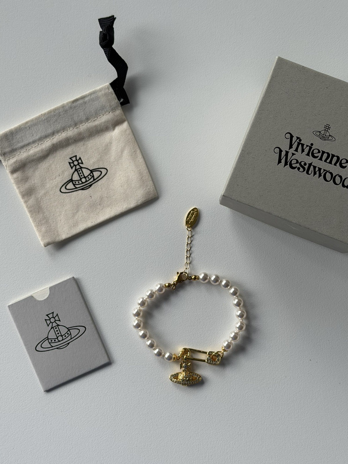 VW Lucrece Pearl Bracelet – Gold
