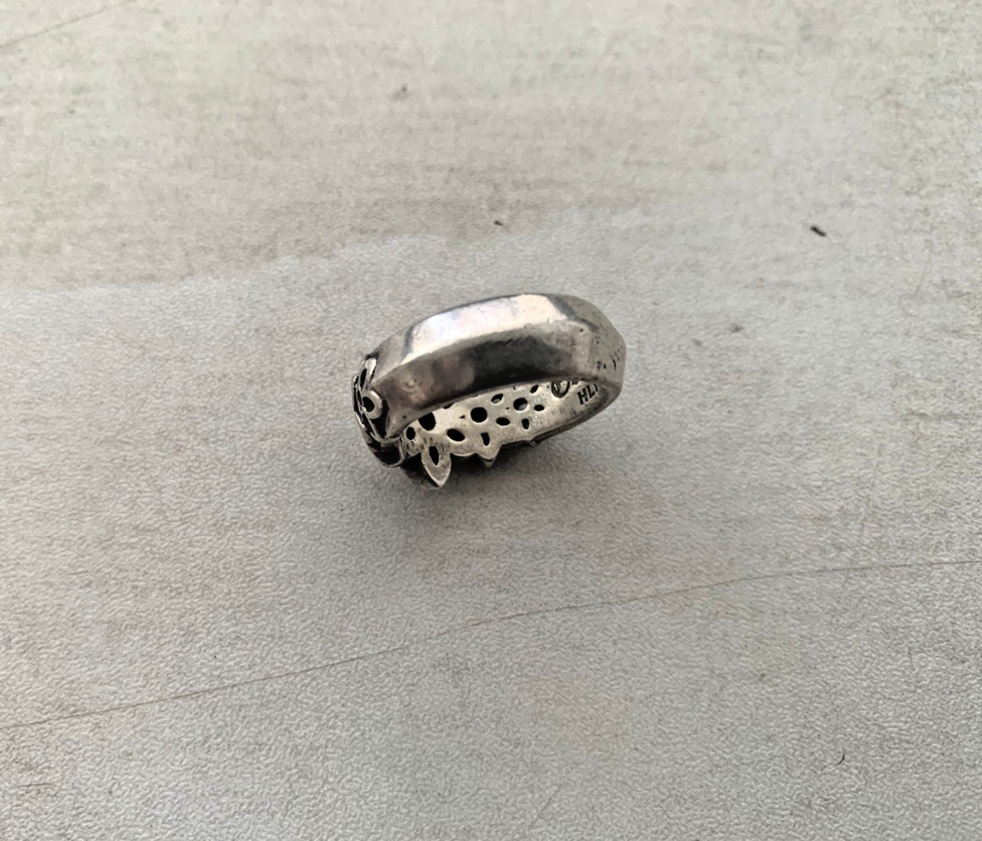 Good Art Hlywd Model 18 Small Ring – Sterling Silver