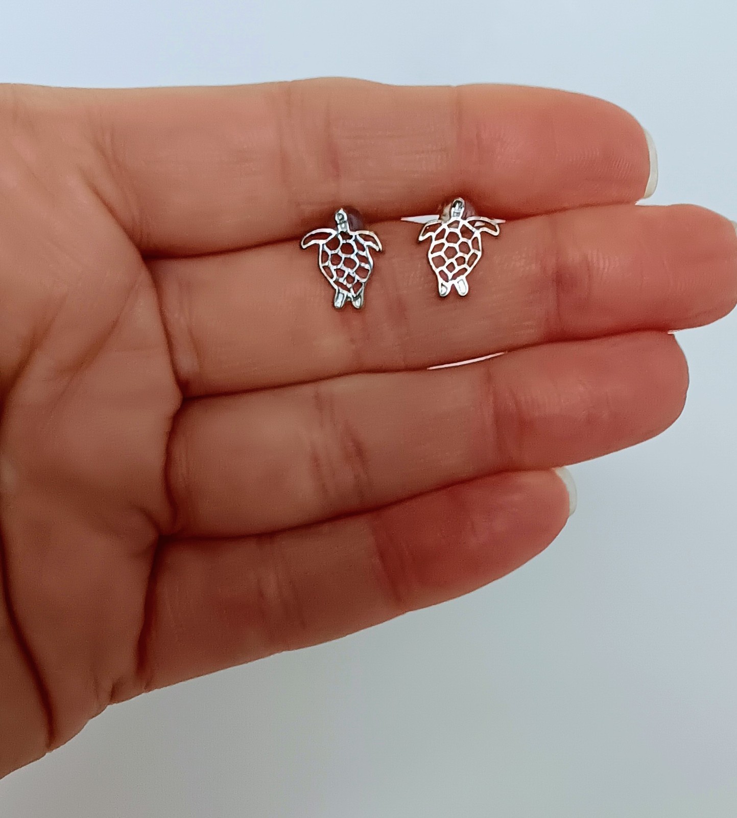 Silvertone Tortoise Sea Turtle Necklace & Earrings 18-20.5 in