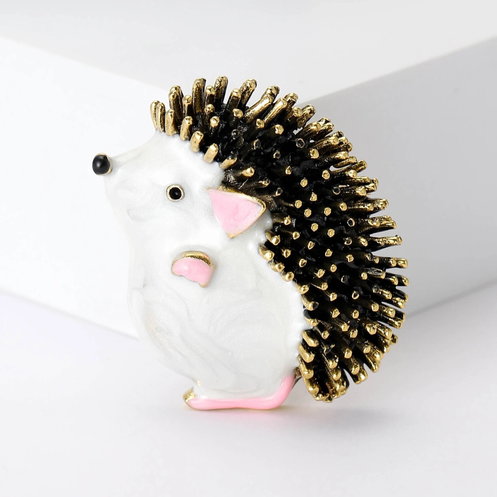 Hot Sale Enamel Hedgehog Brooches Small Animal Pin Friend Gifts Accessories