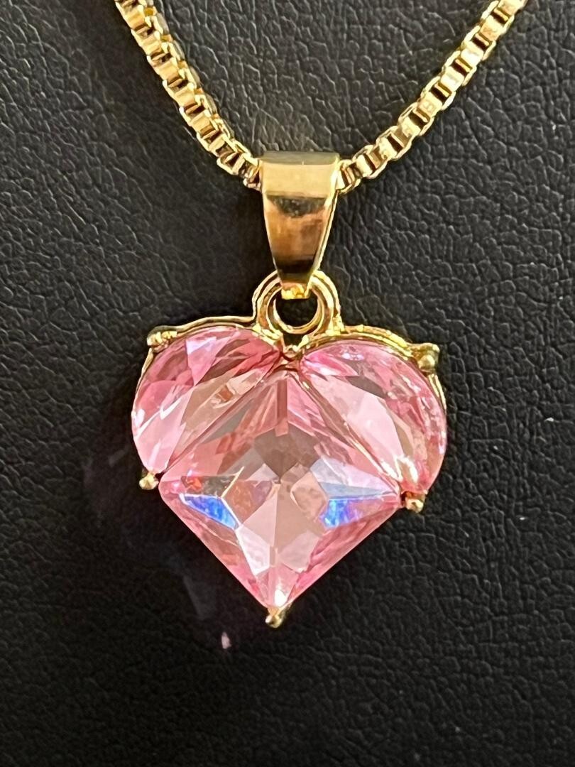 BEAUTIFUL NEW GOLD TONE PINK CUBIC ZIRCONIA HEART PENDANT NECKLACE 20″ CHAIN