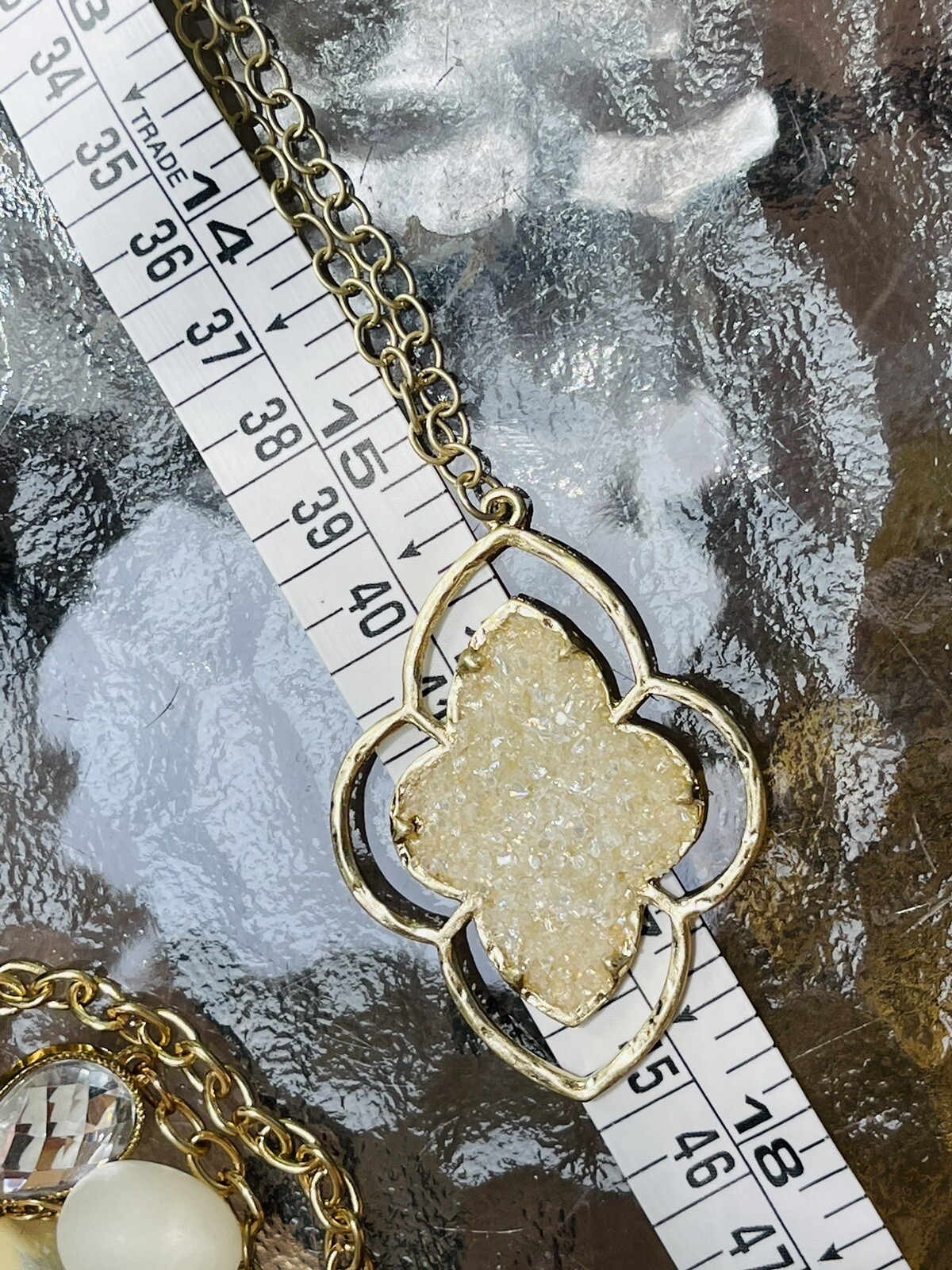 Four Leaf Clover Pendant 17-in Drop Crushed Gemstone Metal NEW Canvas Necklace