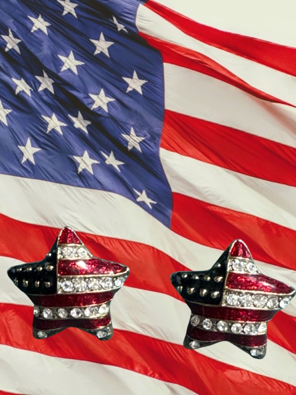 Patriotic Star Shaped Earrings With American Flag Design & Rhinestones Red Whit