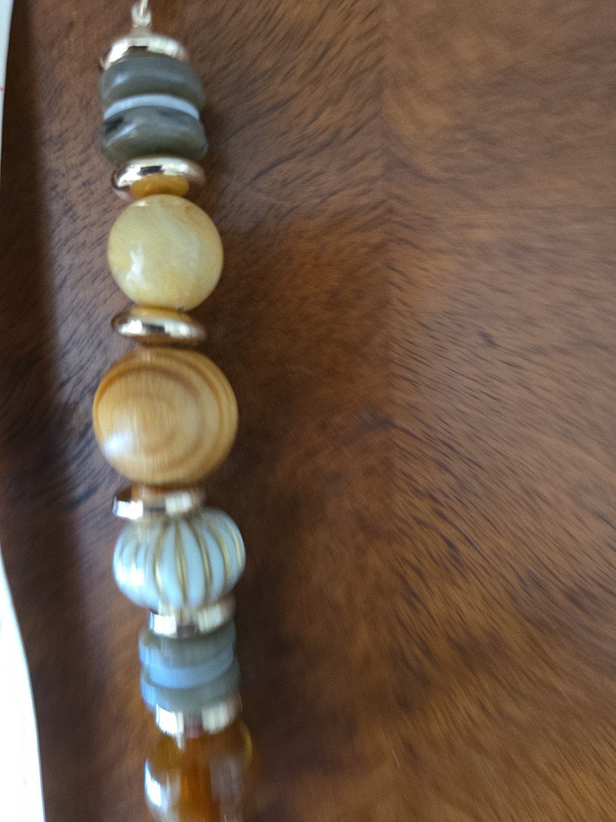 Chunky NECKLACE with Brown, beige, Beeds