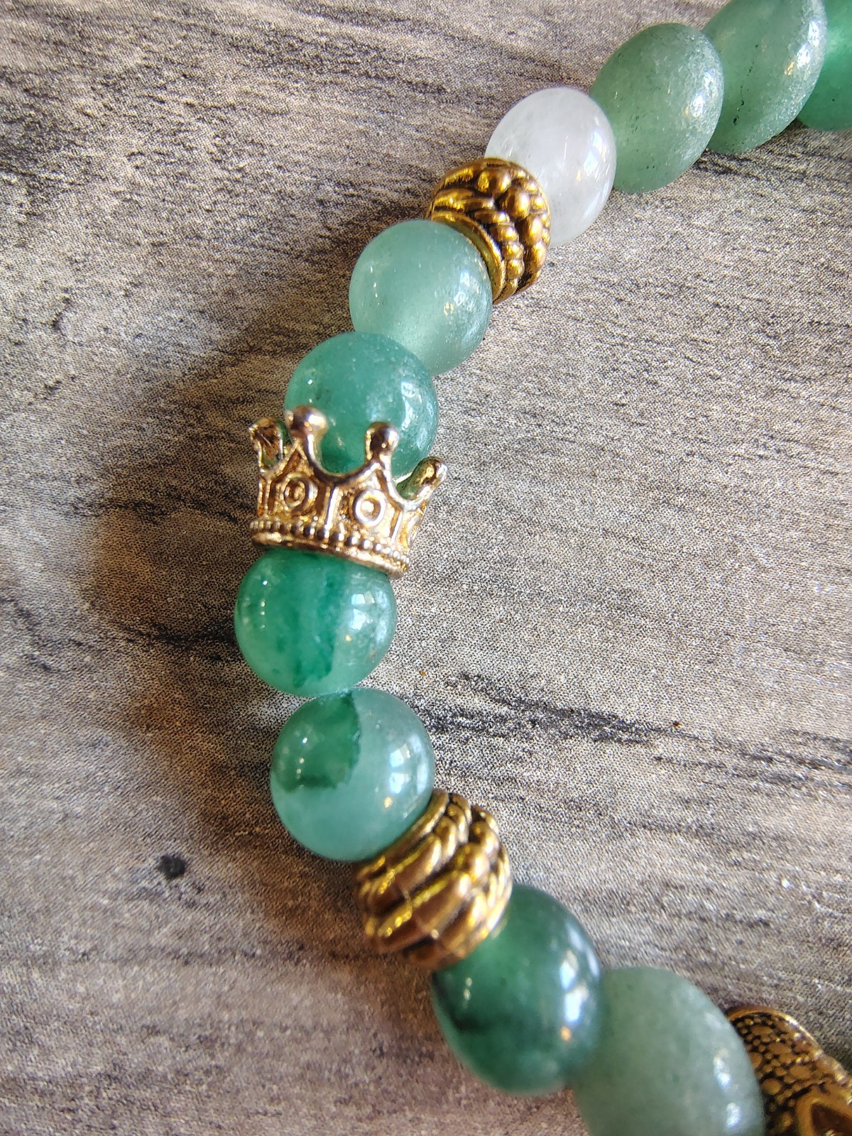 Energy Stone Bracelet Green Adventurine Gold Tone Crowns Casual Everyday Gift