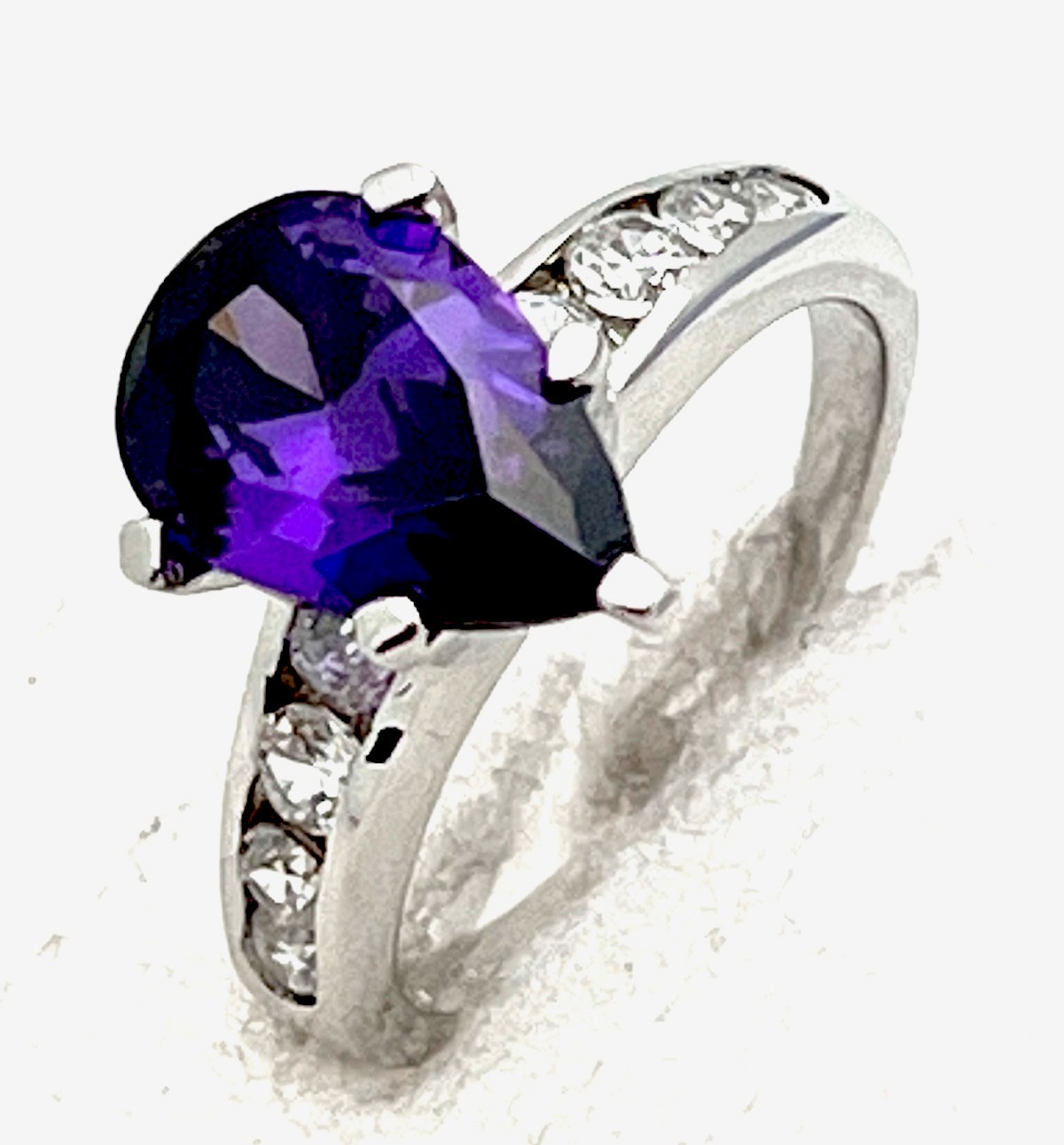 Sterling 925 4.1 Gr 8 Channel Set Clear Prong Set Purple Pear CZ Ring Size 7 1/2