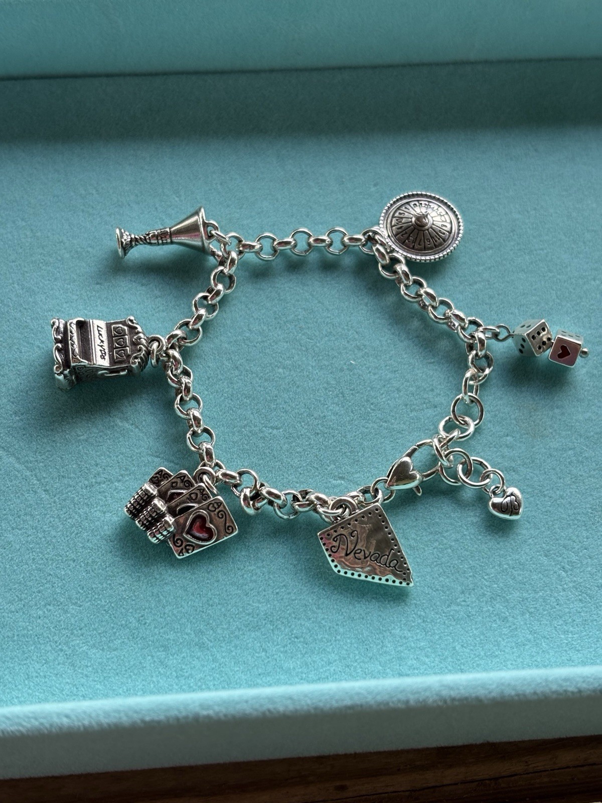 7396 Brighton Nevada Las Vegas Charm Bracelet Casino Cards Dice Retired 7.5″