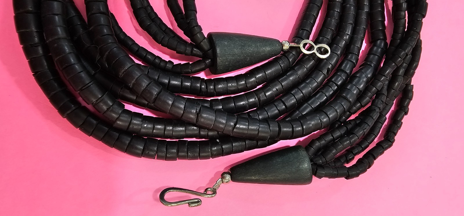 Gerda Monies necklace black 5 strand coconut black beads very good condition