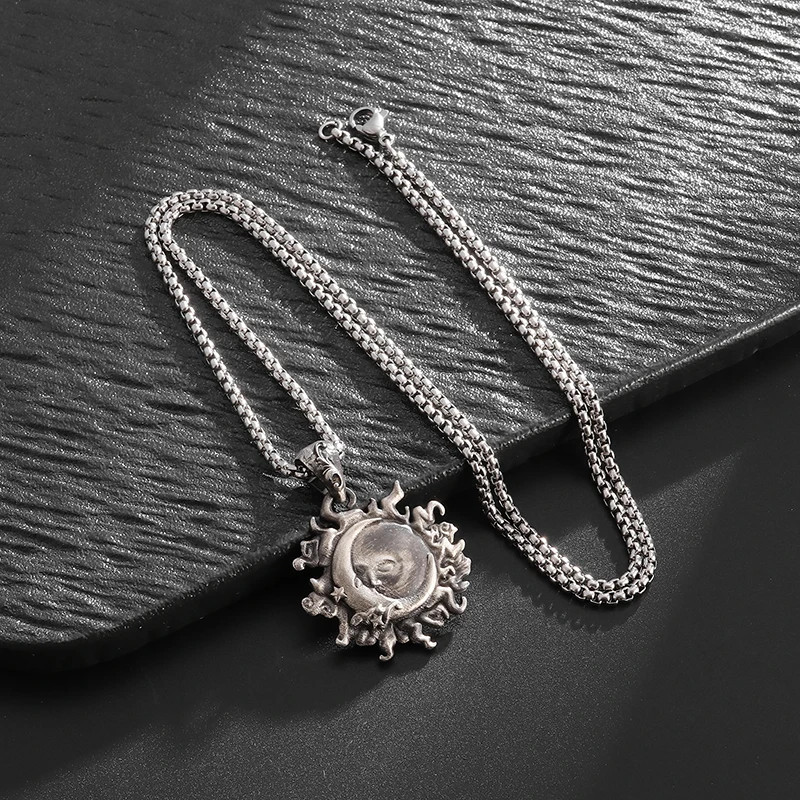 Sun Moon Kiss Necklace Jewelry Silvery Couple Love Pendant