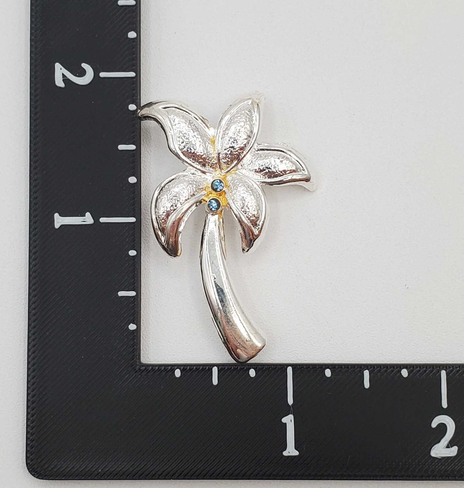 Flower Brooch 2in Silver Tone Blue Crystal Palm Lilly Estate Pin NOS Branded TH