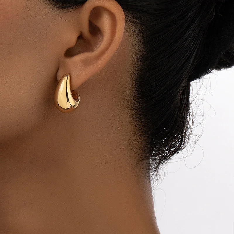 C Shaped Stud Earrings 2 Color Options Gold / Silver Plated Women Ear Jewelry