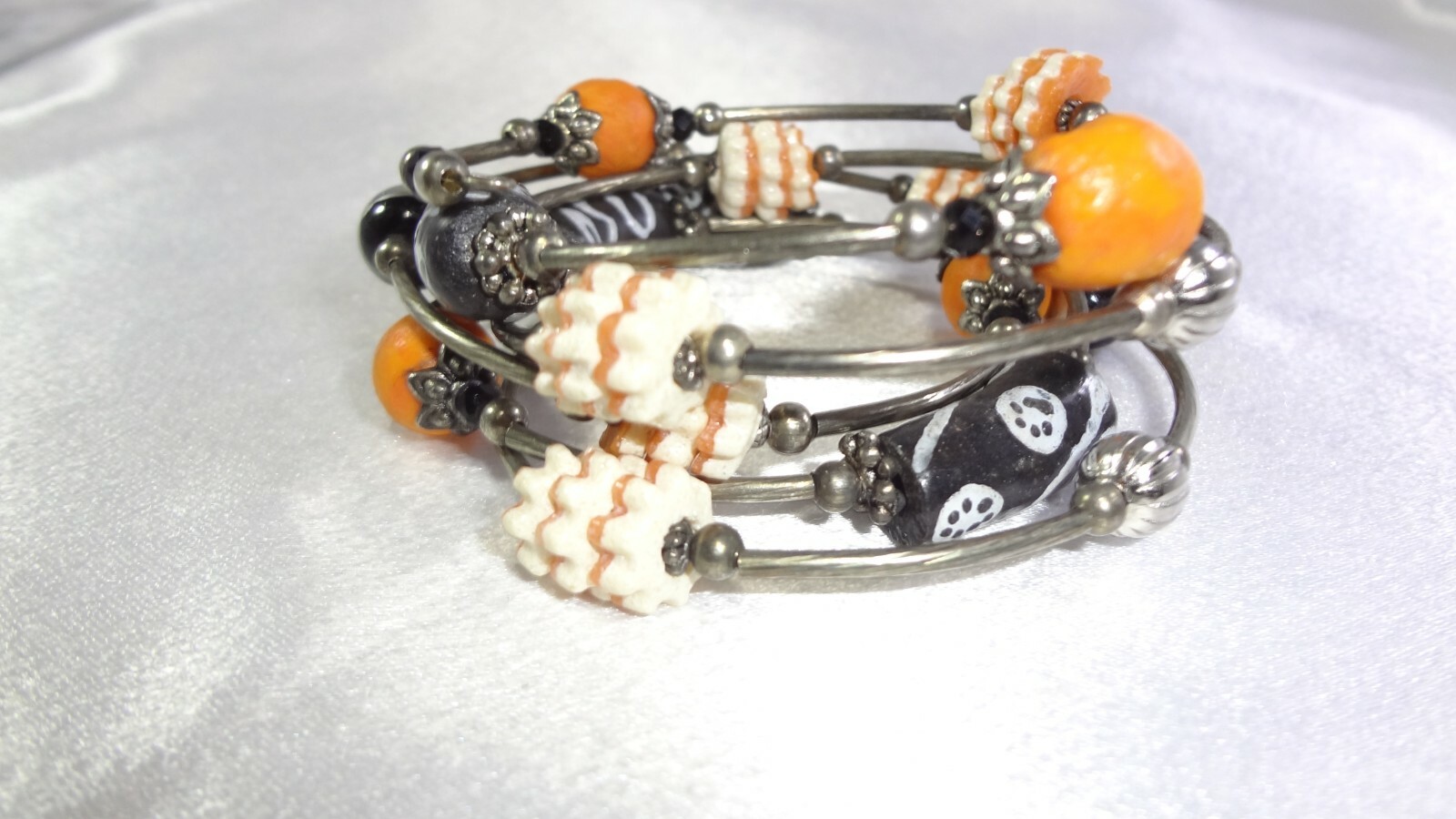 KAIROS 10 Mixed Materials Orange White & Black Beads Wrap Bangle Bracelet!
