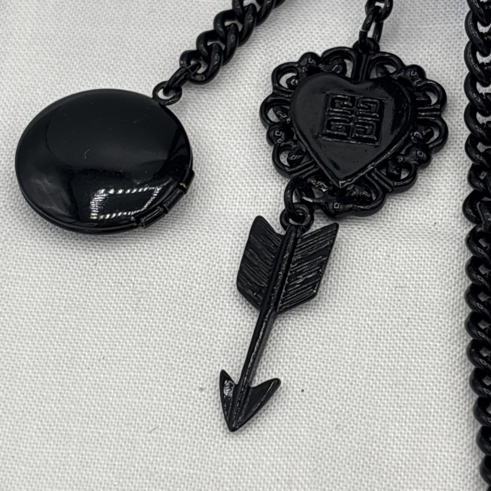 Givenchy Black Layered Chain Charm Necklace 26” Key Horseshoe Arrow Star Y2K