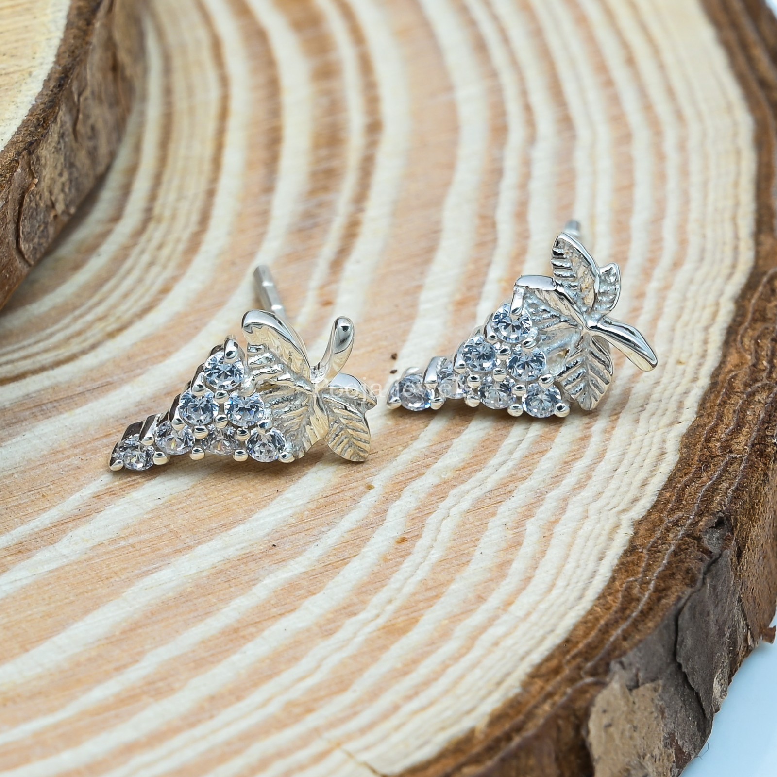 925 Sterling Silver Grape Cluster Stud Earrings Vine Fruit Nature Jewelry Gift