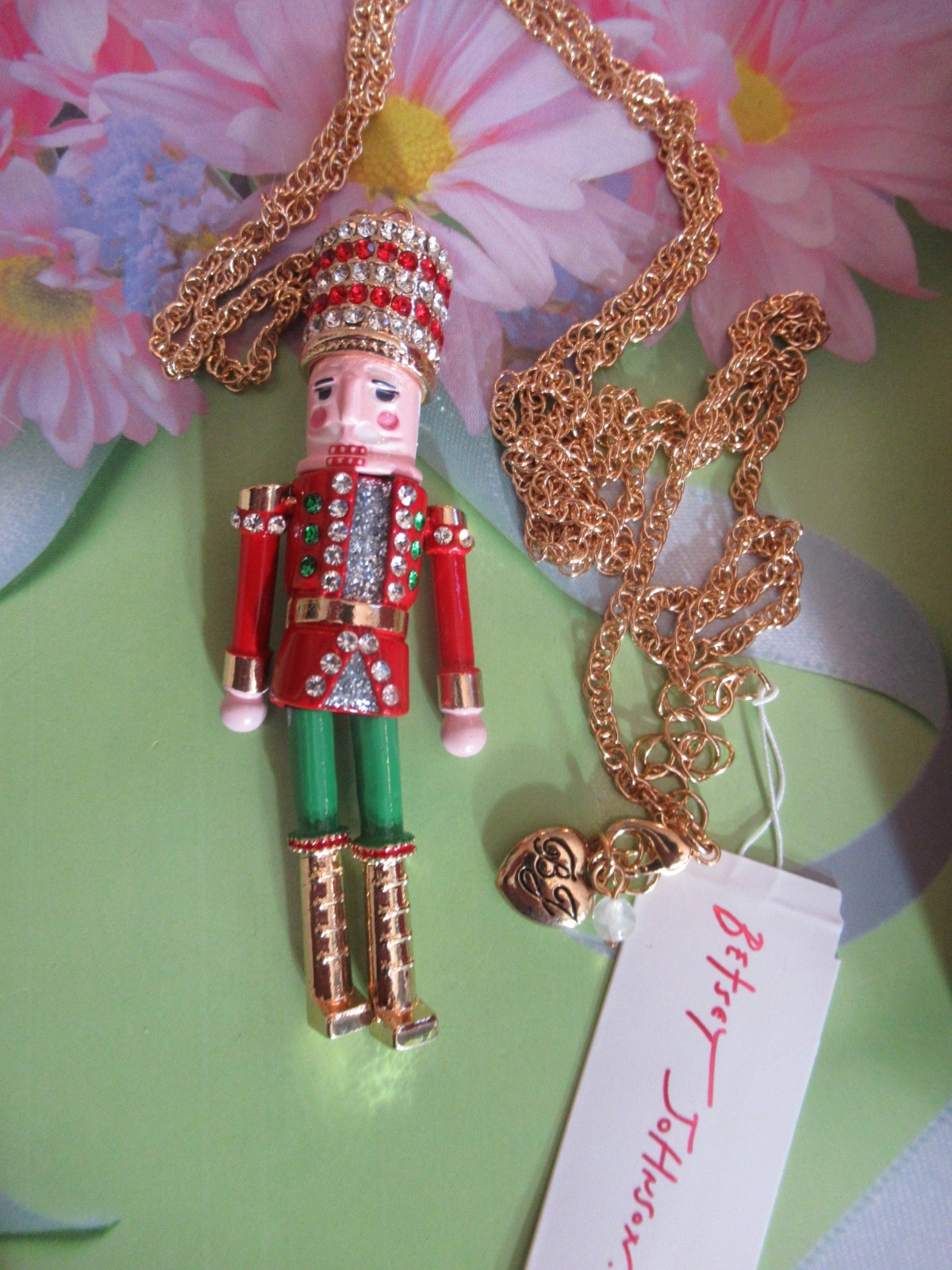 Betsey Johnson RED Nutcracker STAR Mismatch Earring & Red Nutcracker Pendant Set