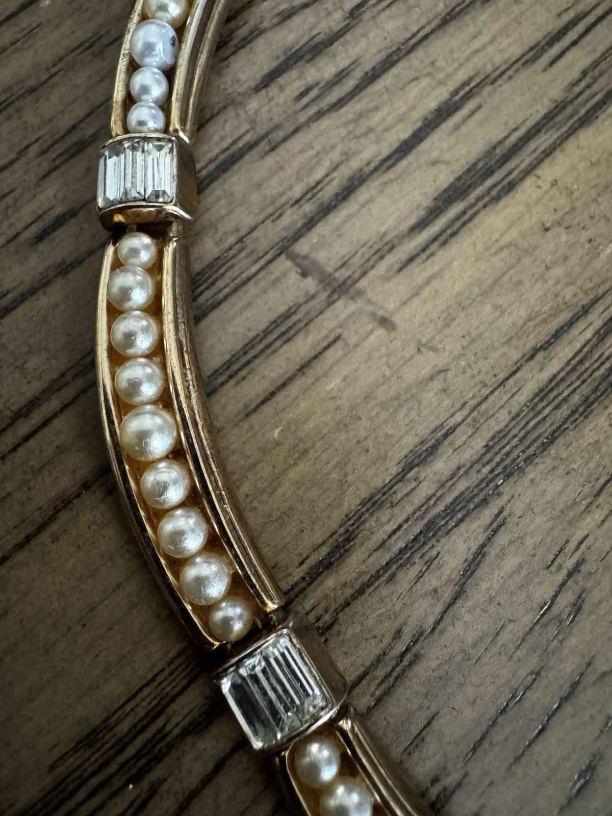 VTG Signed Trifari Gold Tone Faux Pearl Baguette Rhinestone Choker Necklace