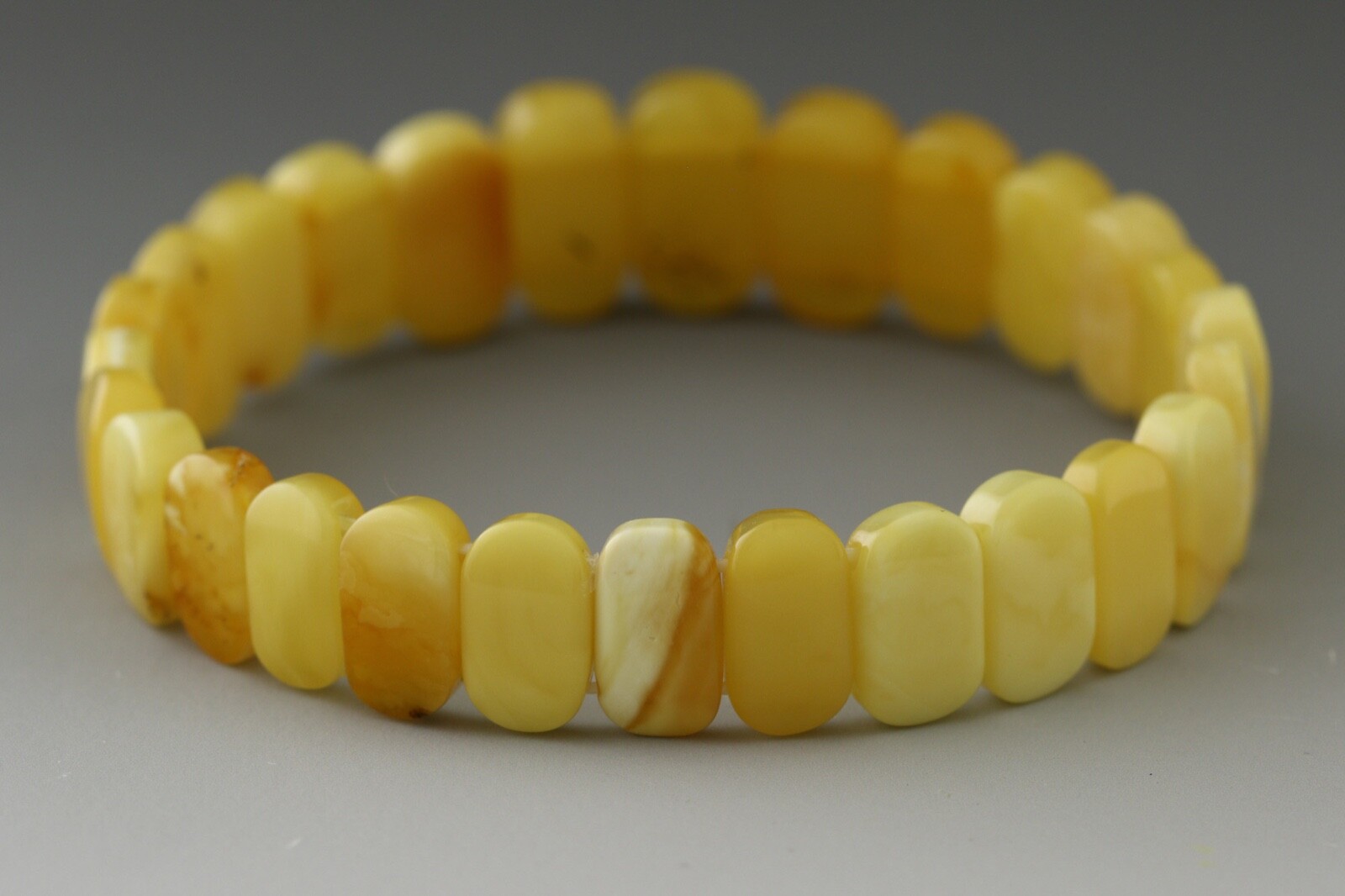 Genuine BALTIC AMBER Egg Yolk White Piece Stretch Unisex Bracelet 9.1g 210816-5