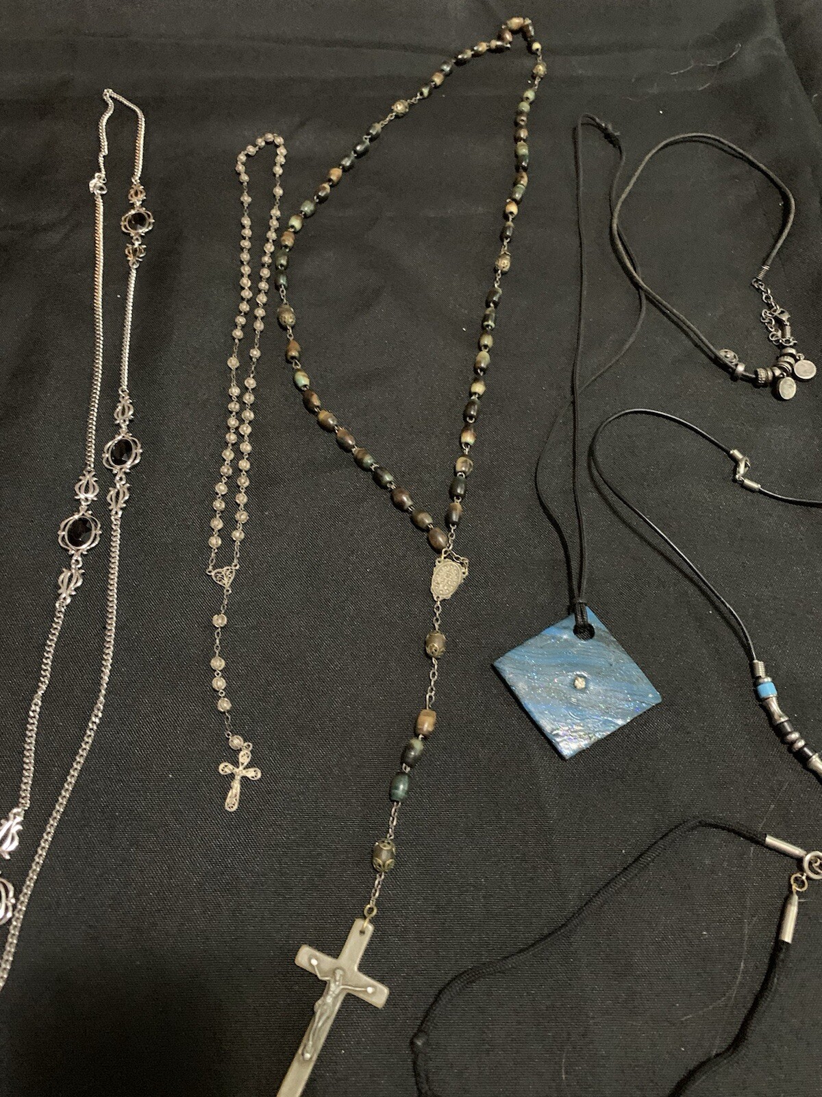 lot of 10 womens costume Necklace Unknown material