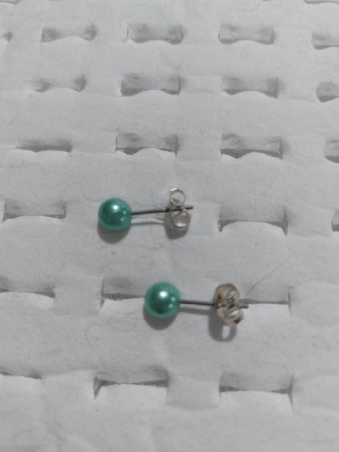 Blue/green Pearly Ball Stud 5mm (D84) New
