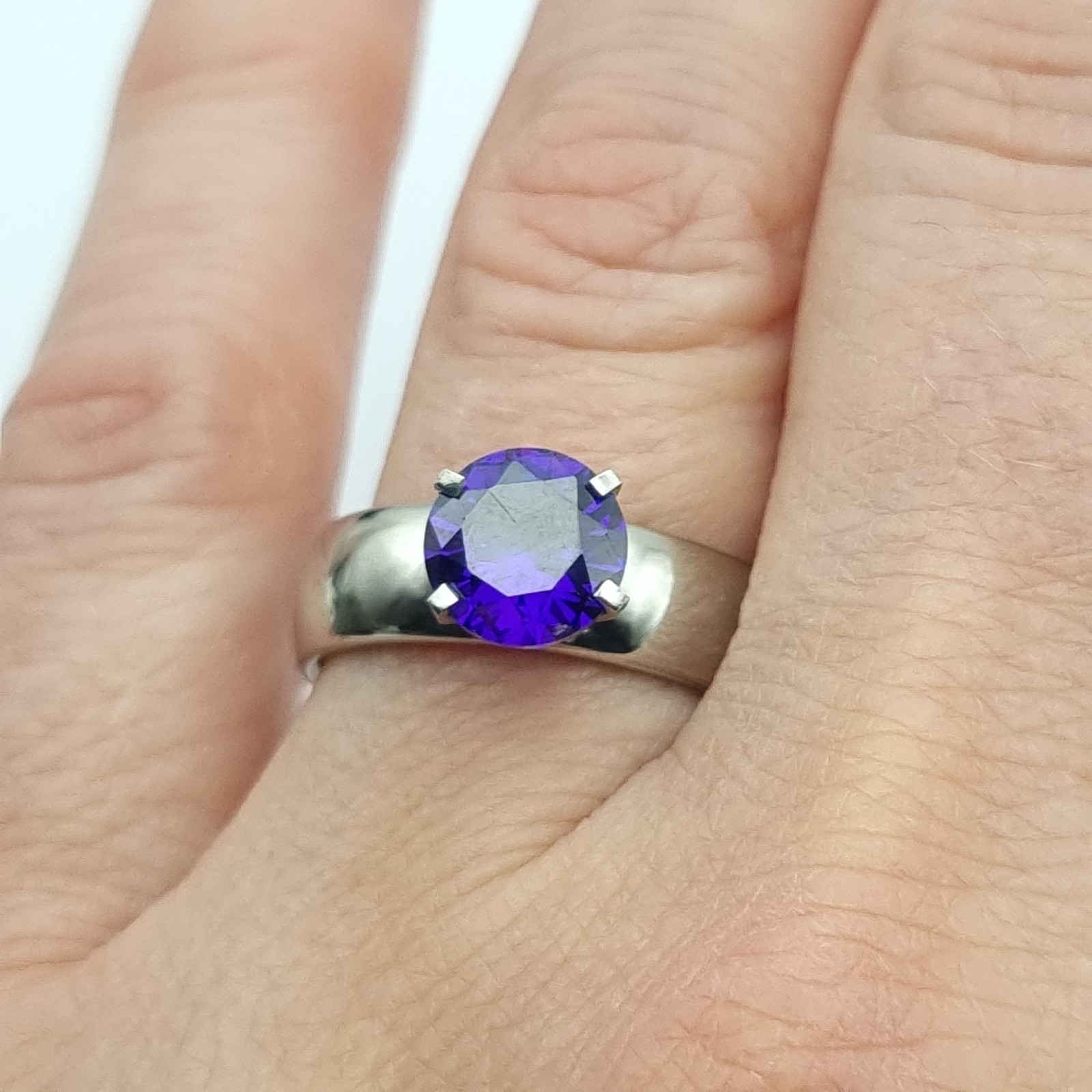 Solitaire Ring 316L Stainless Steel Purple Stone Size P