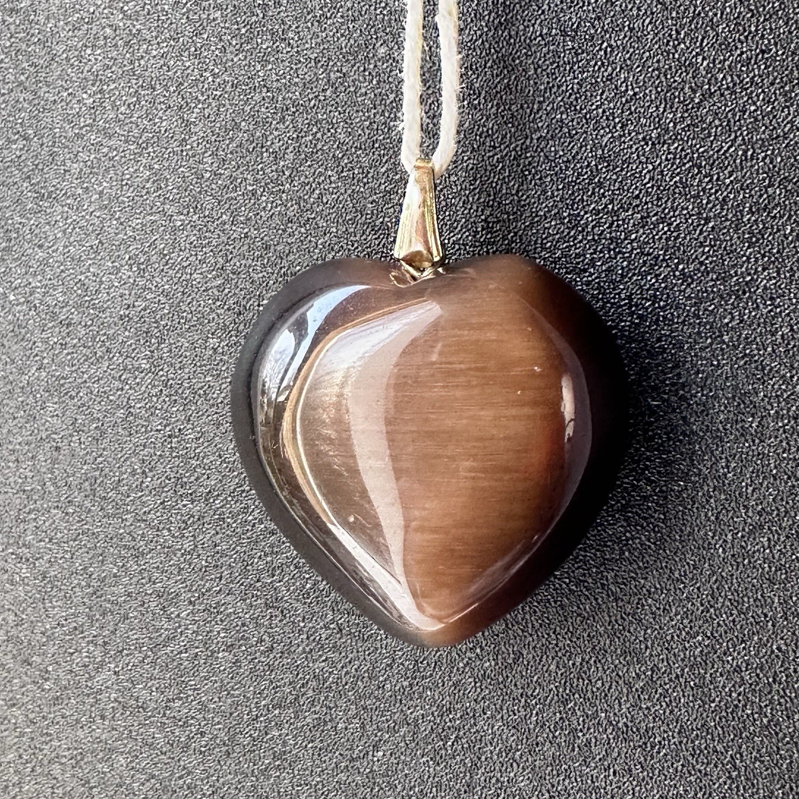 Natural Golden Tiger’s Eye Heart Pendant 30g 35mm Chatoyant Gemstone