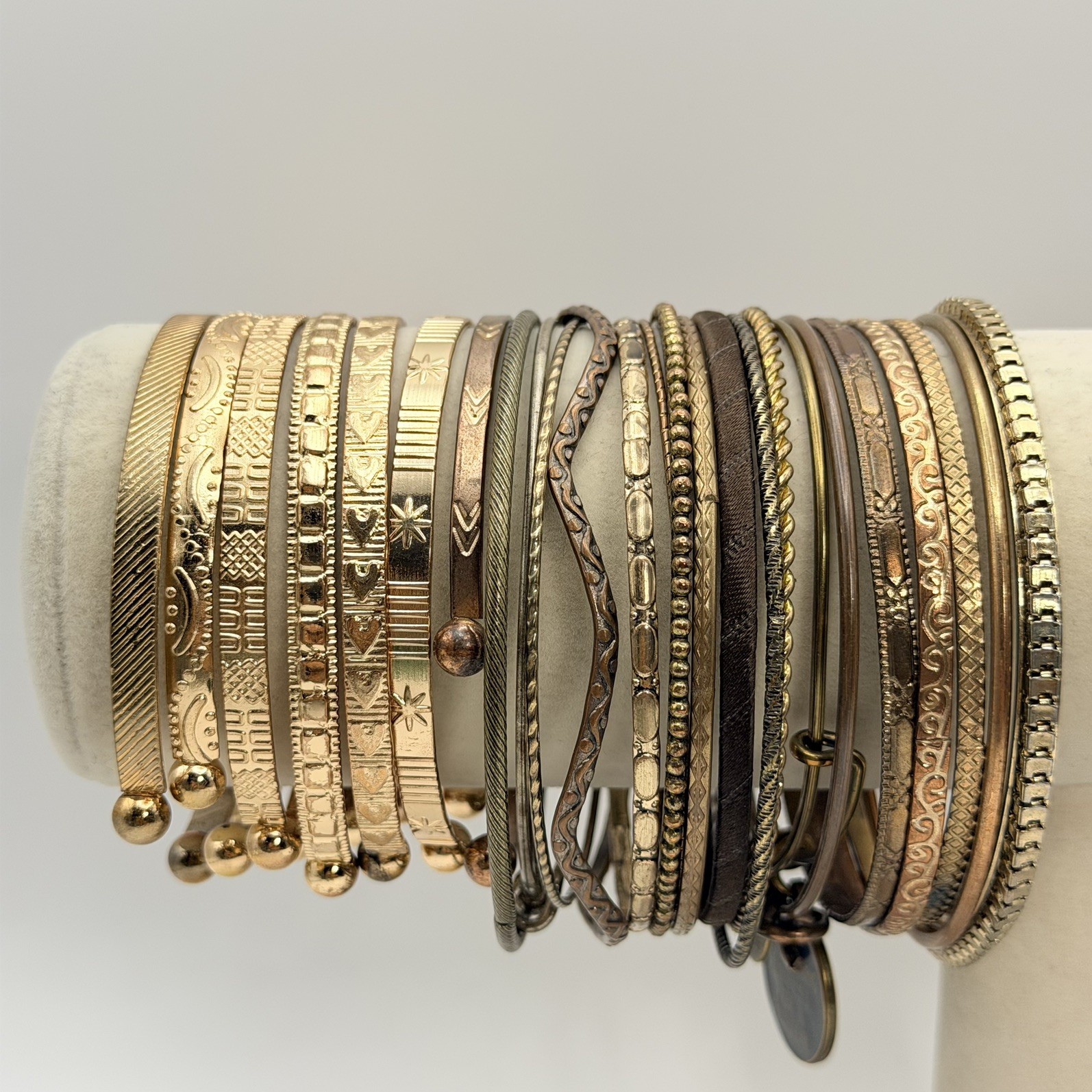 Lot Of Gold Bronze Tone Bangles Bracelets & Cuffs Mixed Wearable Craft Resale