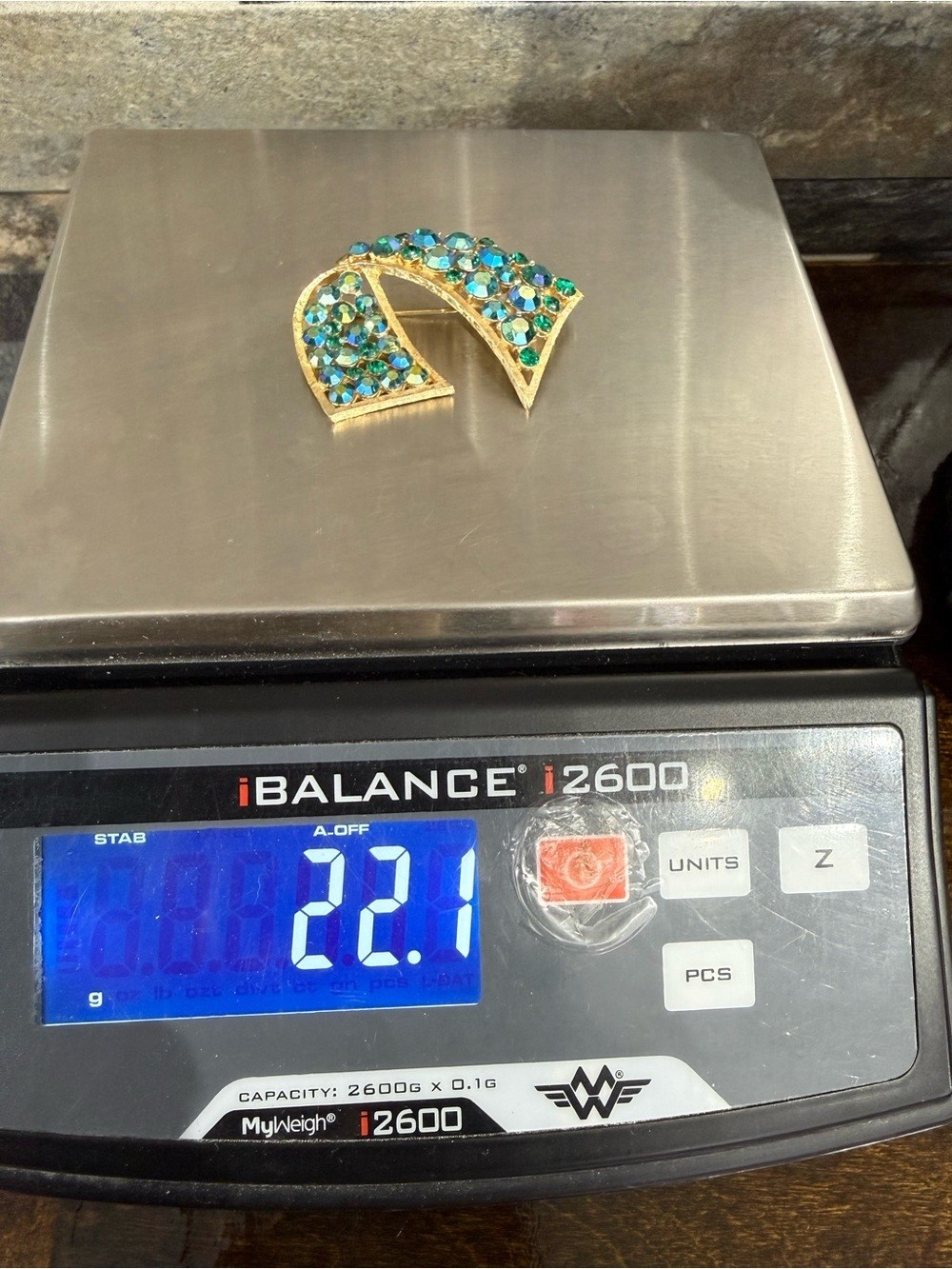 Vintage Gold-Tone Brooch Pin Blue-Green Aurora Borealis AB Rhinestones