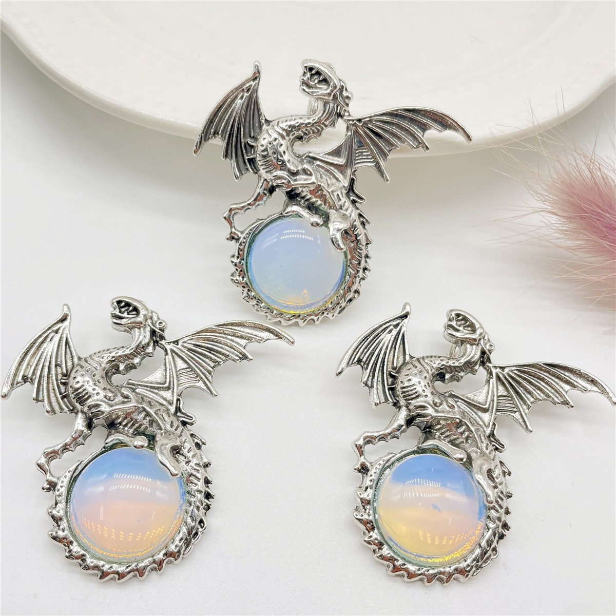 10pcs Mixed Natural Stone Flying Dragon Pendants Healing DIY Jewelry Making