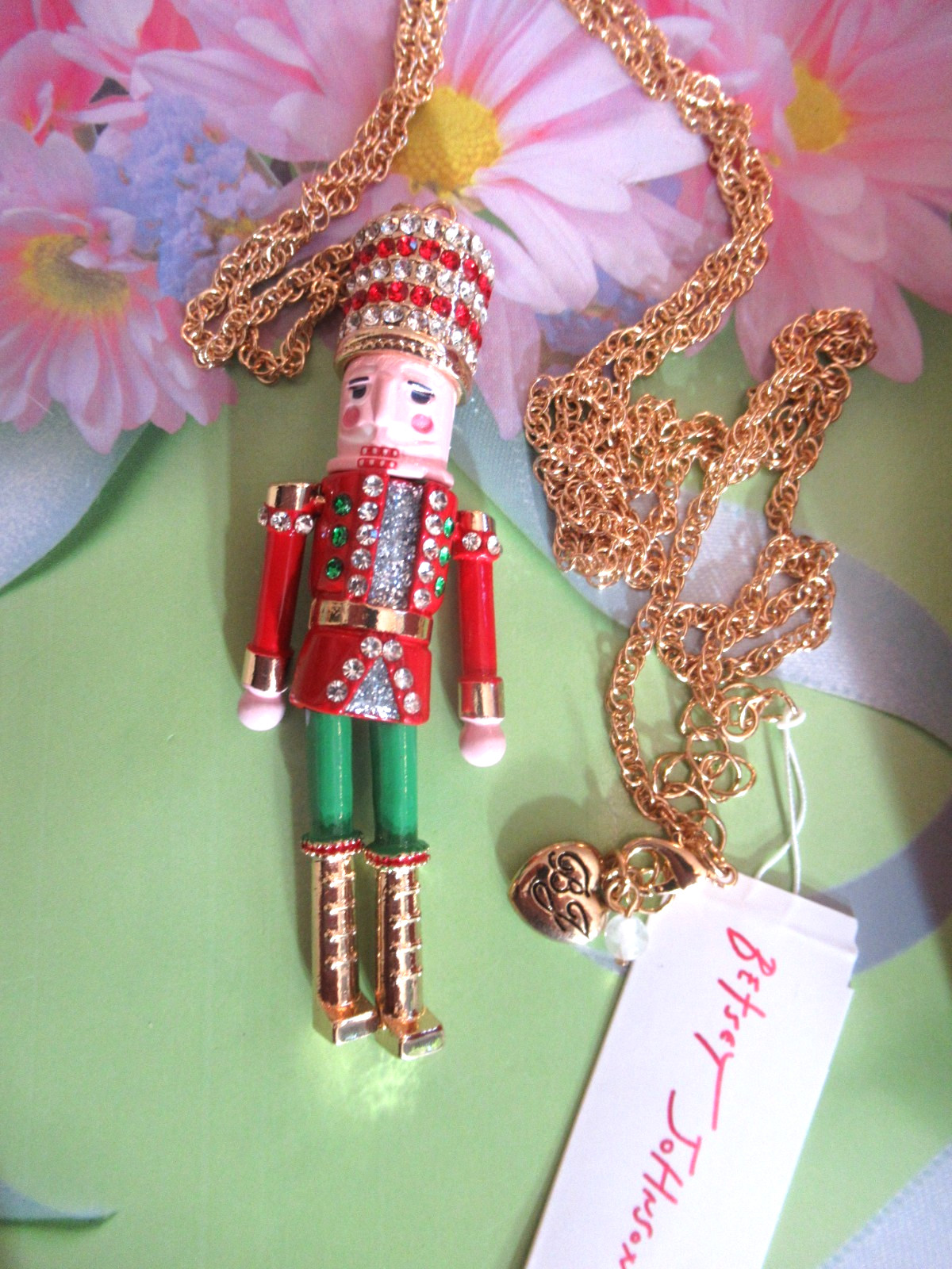 Betsey Johnson RED Nutcracker STAR Mismatch Earring & Red Nutcracker Pendant Set