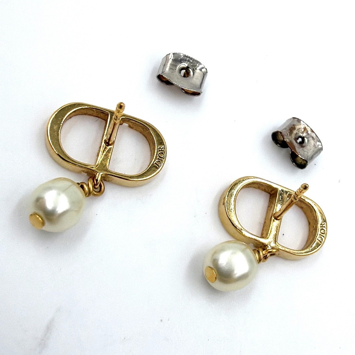 Dior Petit CD Logo Faux Pearl Drop Pierced Earrings Gold Tone France Auth