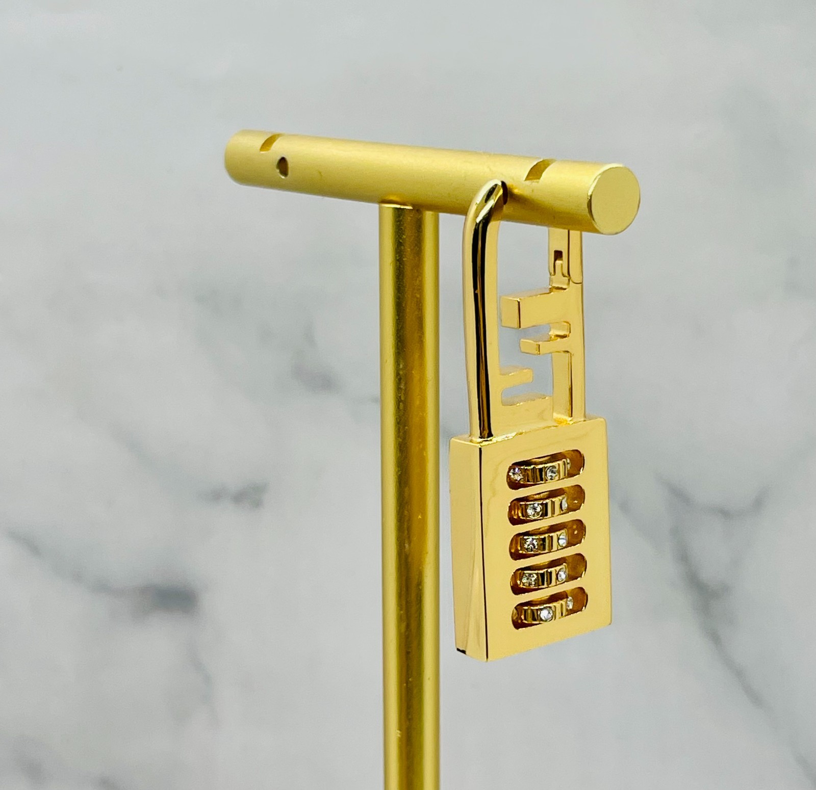 FENDI FF O’Lock Mono Single Statement Earring – Pre owned / MF6231