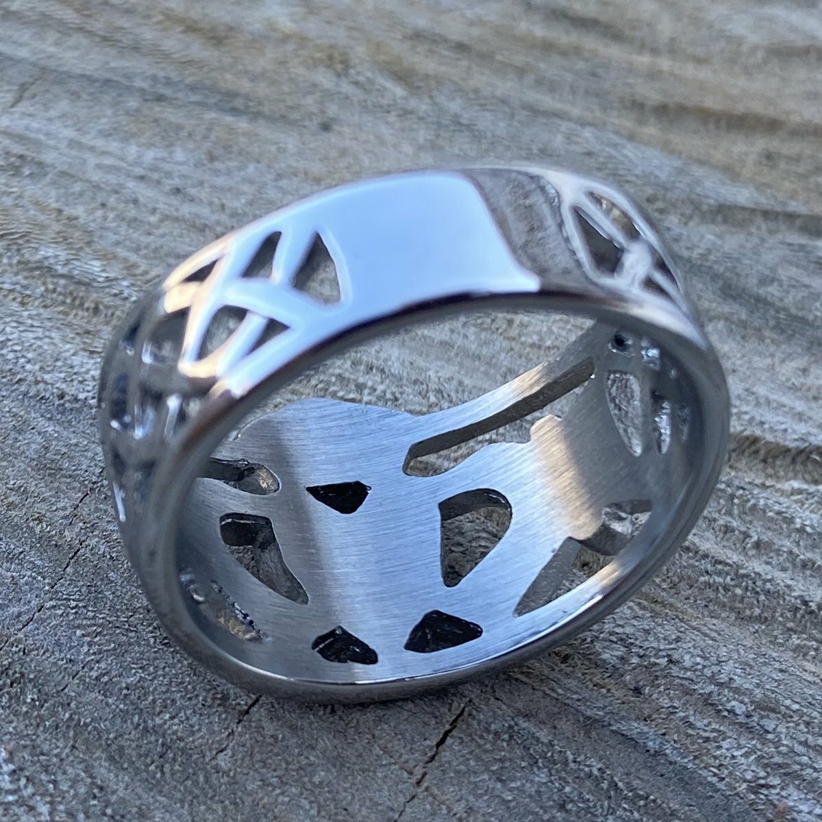 MENDEL Stainless Steel Mens Celtic Irish Claddagh Wedding Band Ring Size 6-15