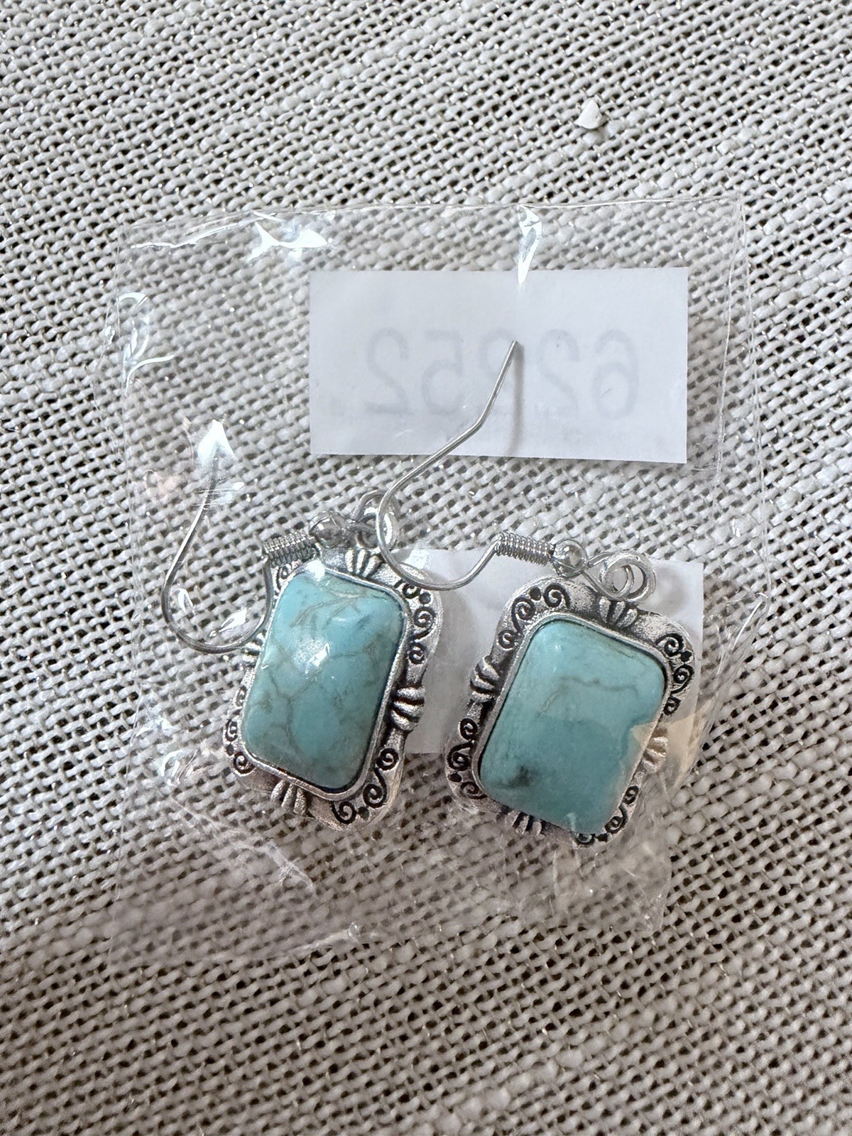 4 pieces Turquoise Blue Howlite Stone Necklace, Bracelet, Earrings Gift Box New