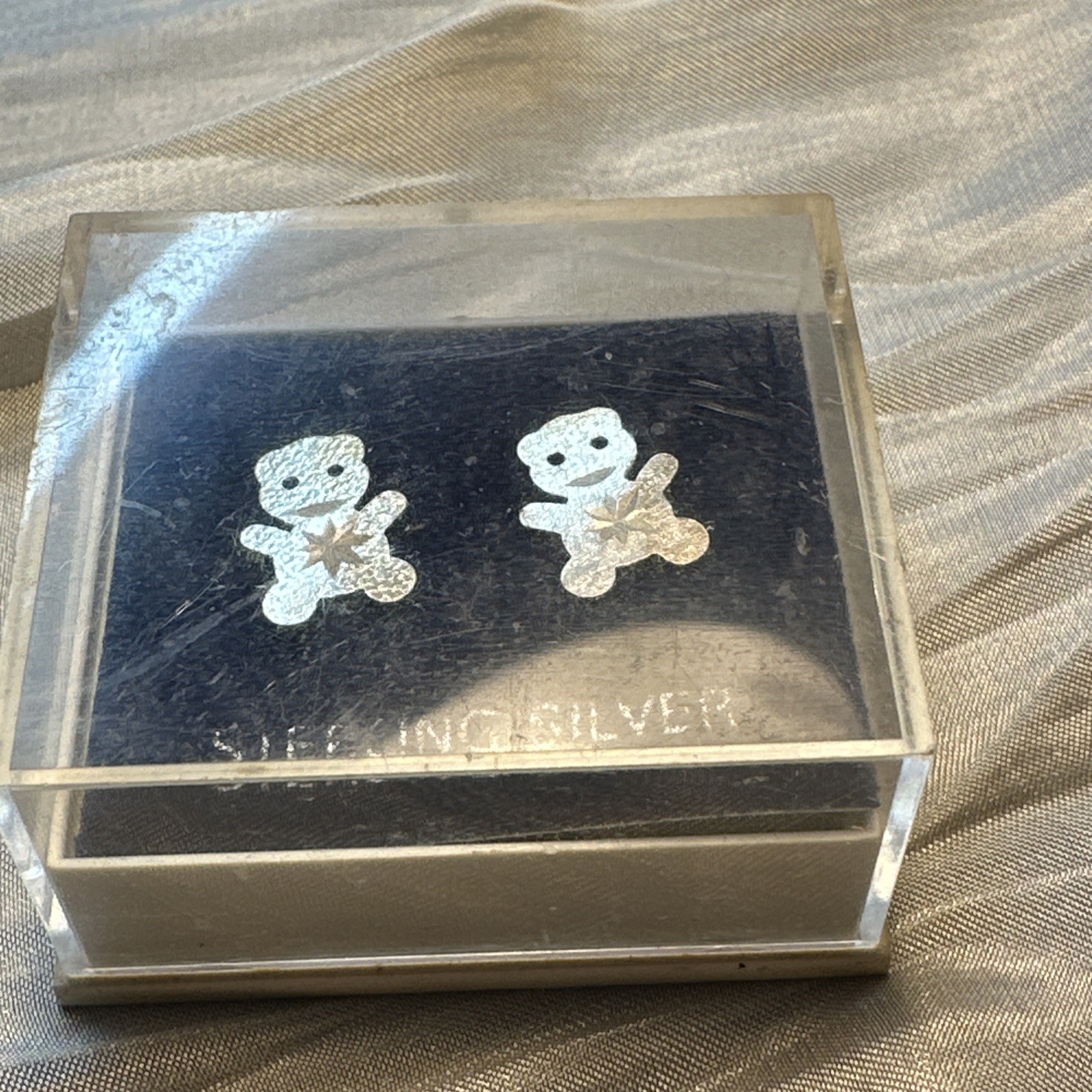 Sterling Silver Teddy Bear Stud Earrings 1cm – New Old Stock Boxed
