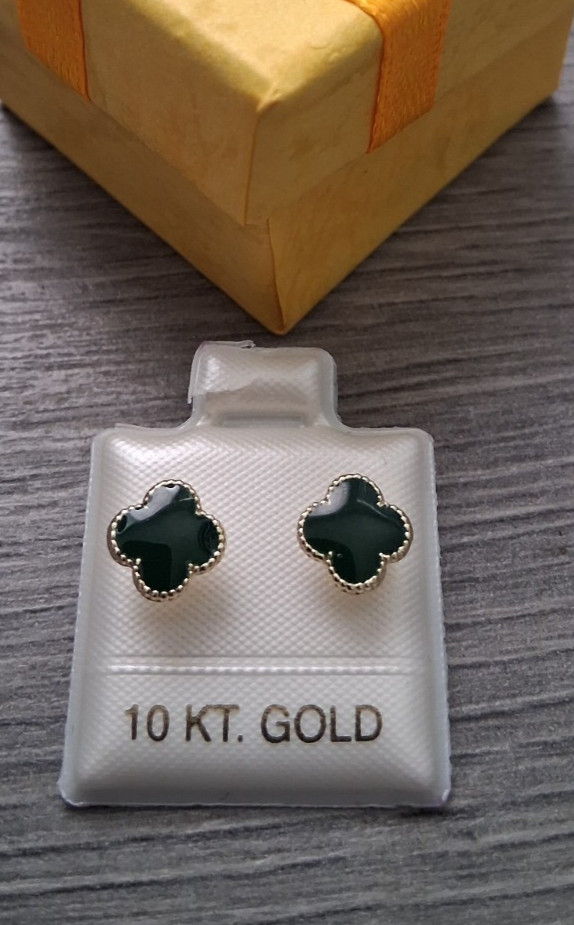 Aretes Broquel flor de 10K / 10k Studs Earrings flower style. dark green.