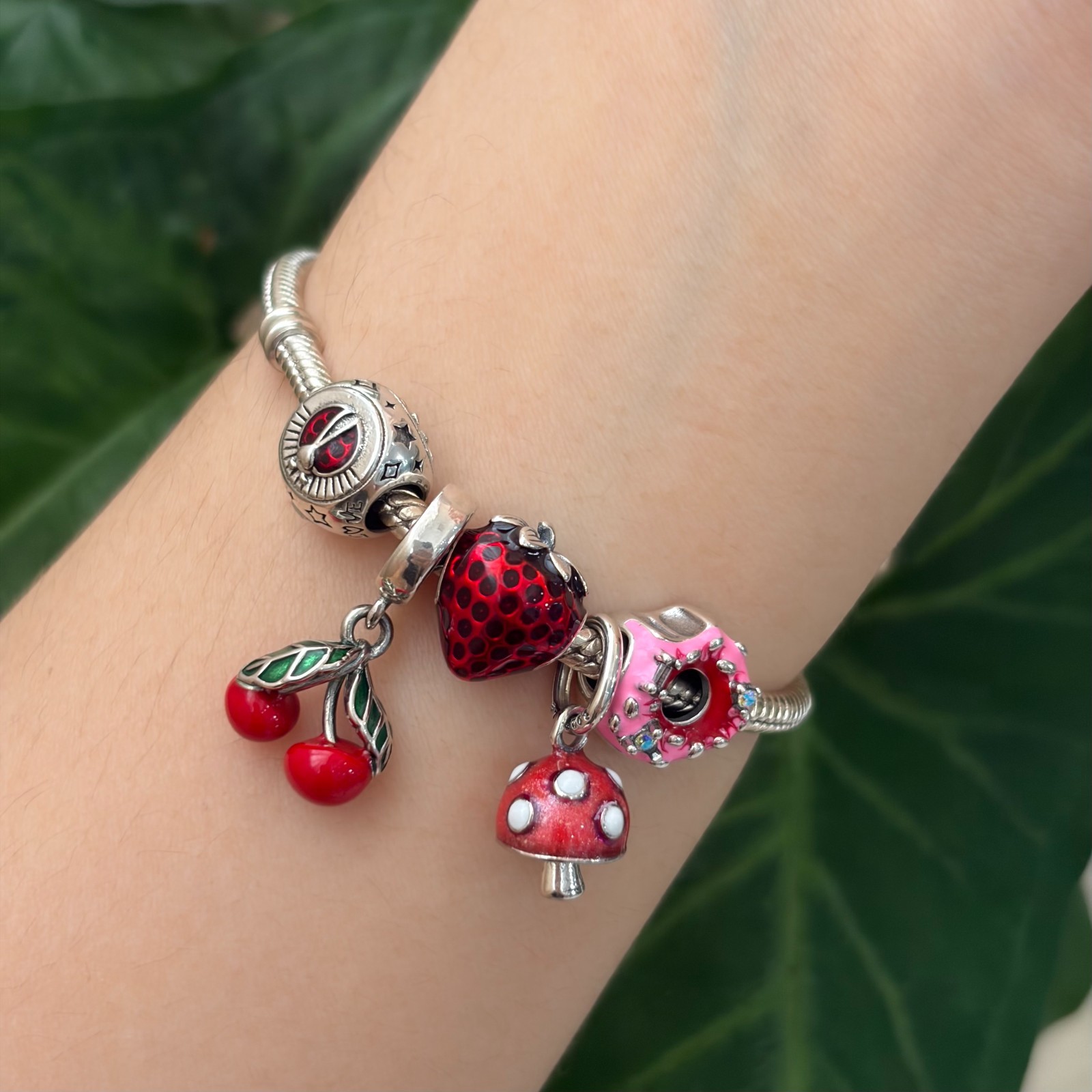 100% NEW #791681C01 PANDORA Strawberry Charm WITH BOX
