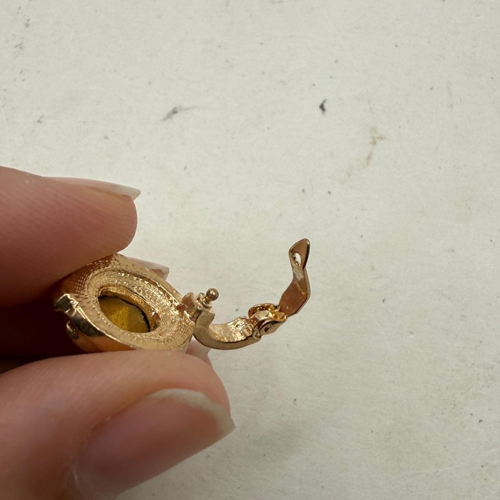 Vintage Roman Elegant Gold Tone Purple Amethyst Pendant Rhinestone Jewelry