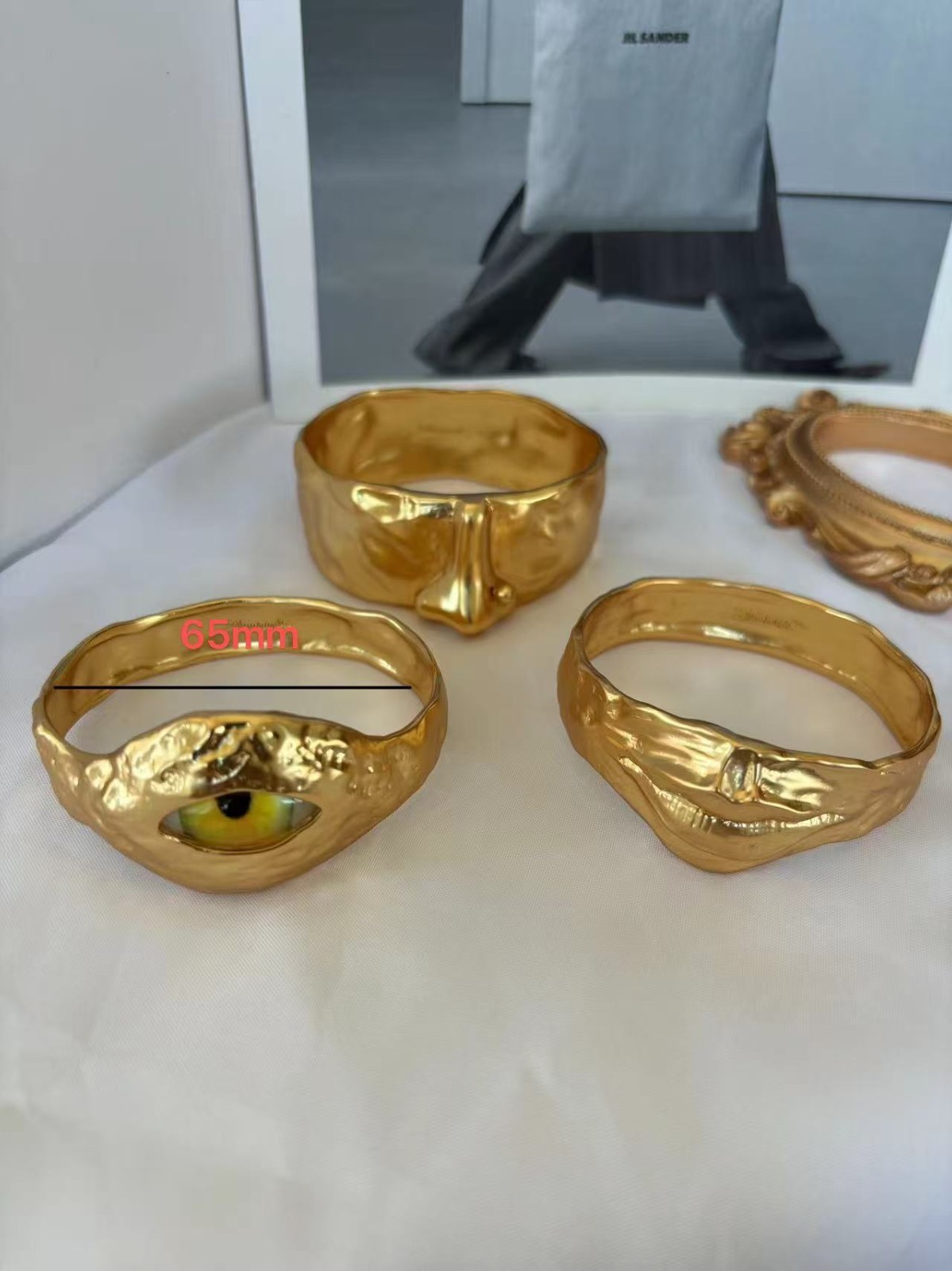 🎁🎁AUTHENTIC High Quality Schiaparelli Classic Pattern Gold Bracelet Bangl Gift