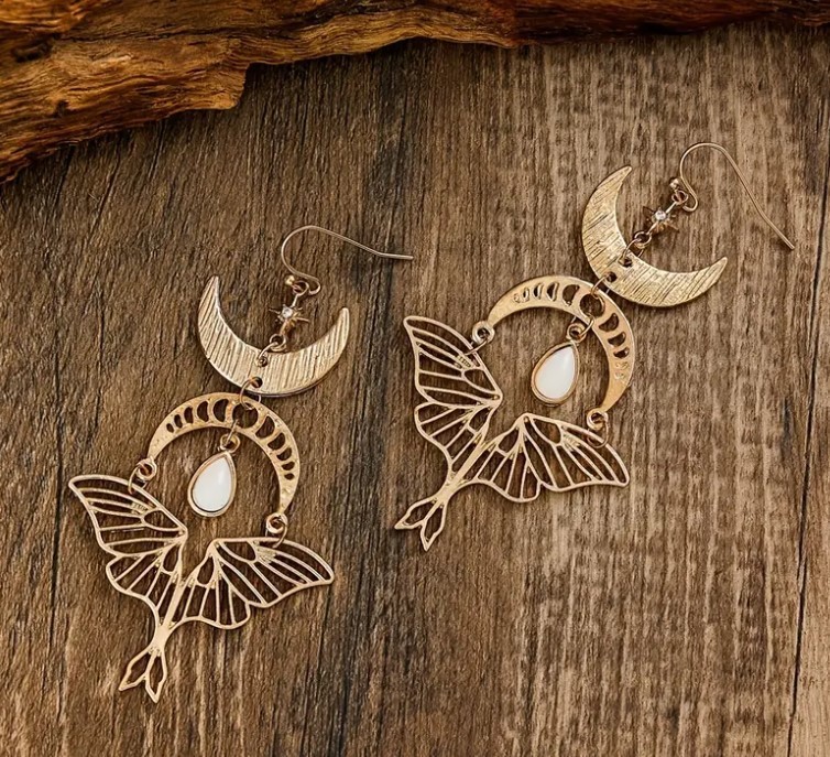Boho Moon Moth Dangle Earrings – Vintage Zinc Alloy Jewelry for Women