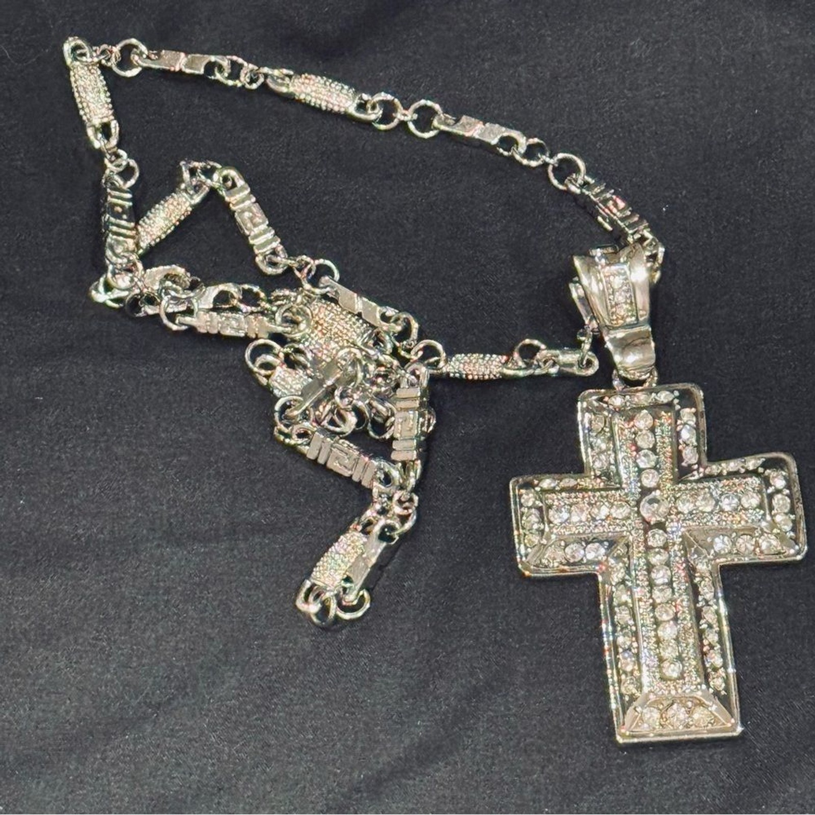 Men’s Iced Out VVS CZ Cross Pendant – Stainless Steel Rhodium Plated Bling 30 in