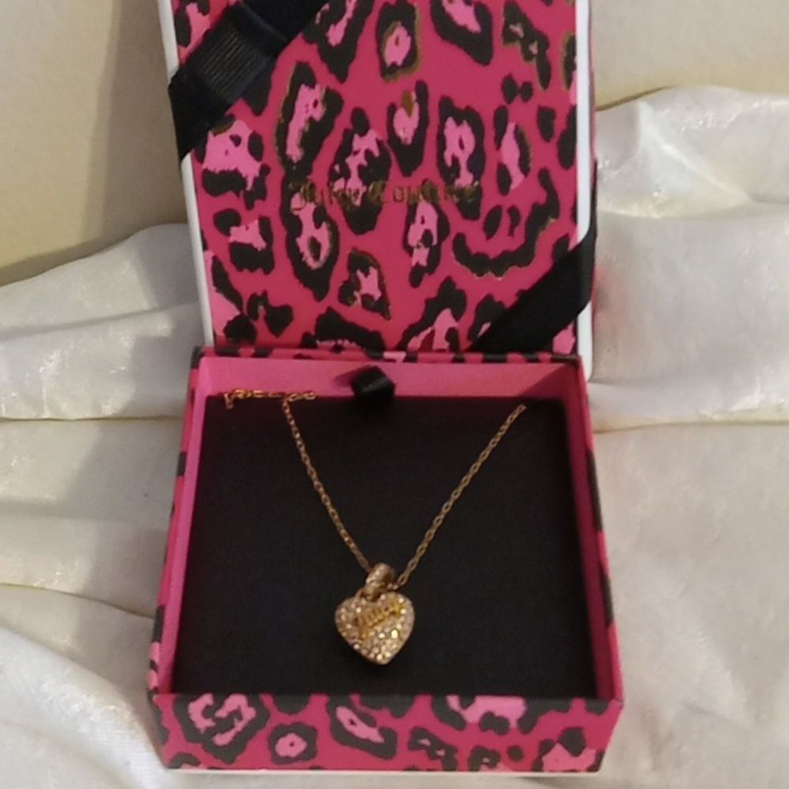 Juicy Couture Rose gold Pave crystal heart pendent chain necklace