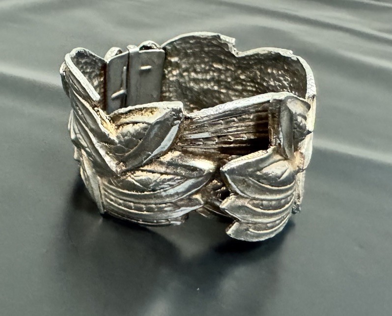 Vintage Unsigned Silver Tone Ornate Leaves Clamper Cuff Bracelet Statement Wide
